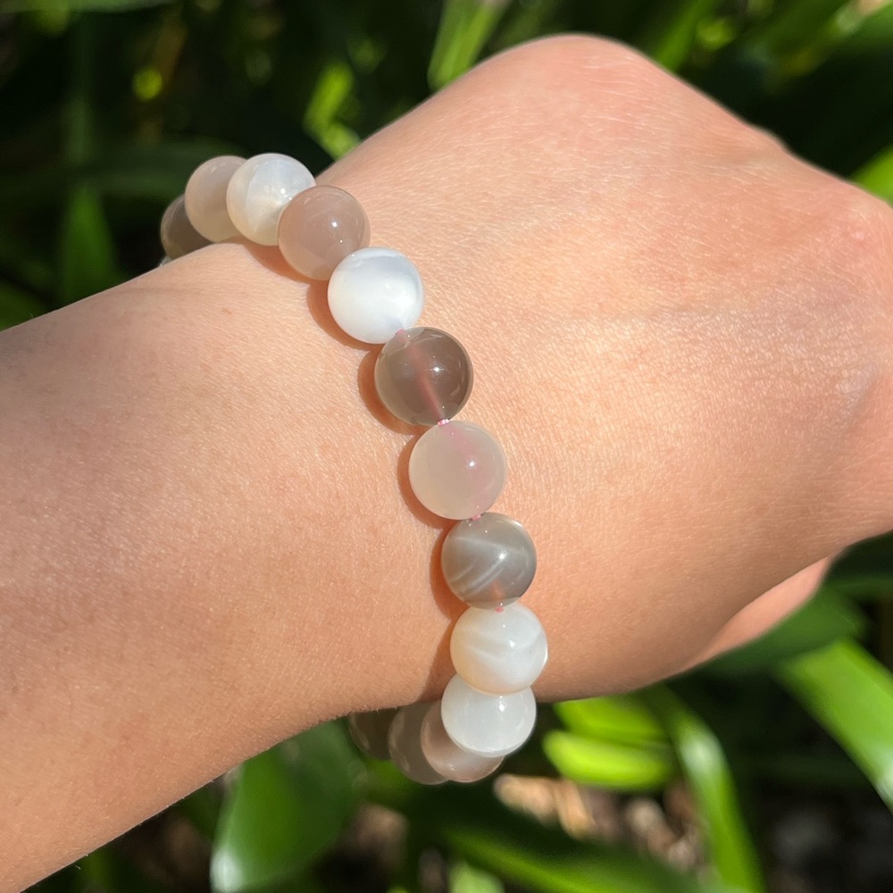 10mm‎ strechable rainbow color moonstone bracelet
